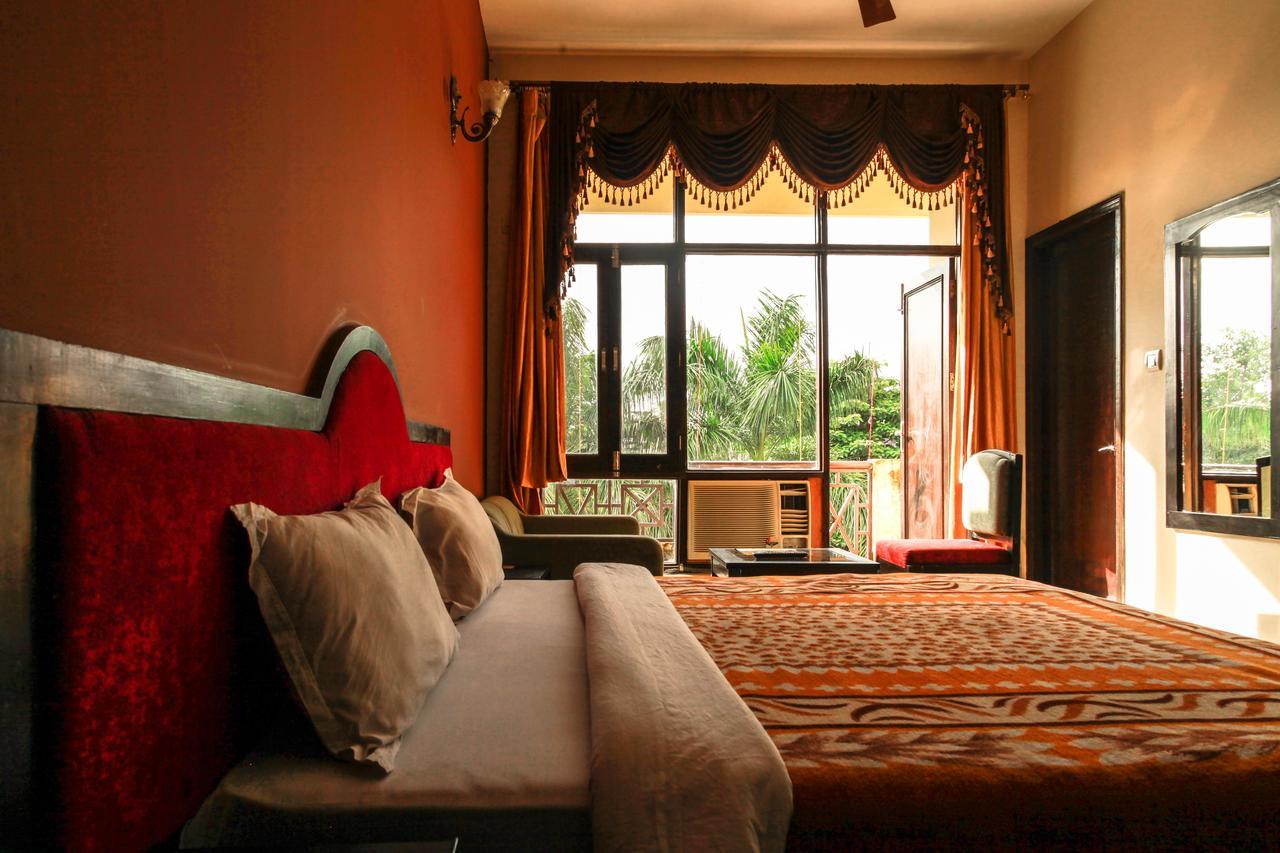 Hotel Neeraj Bhawan- Triveni Ghat Rishīkesh Exterior foto